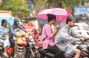 بارش سے ممبئی جل تھل مگر جھیلوں پر معمولی برسات