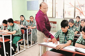 استاد کے مقام کو سمجھیں، اس کے فرائض کو تسلیم کریں